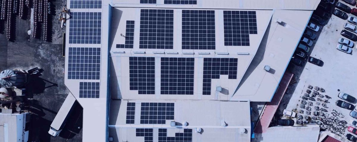Autoconsumo a cinco kilómetros: instalación solar compartida abasteciendo varios puntos de consumo dentro del nuevo marco del decreto
