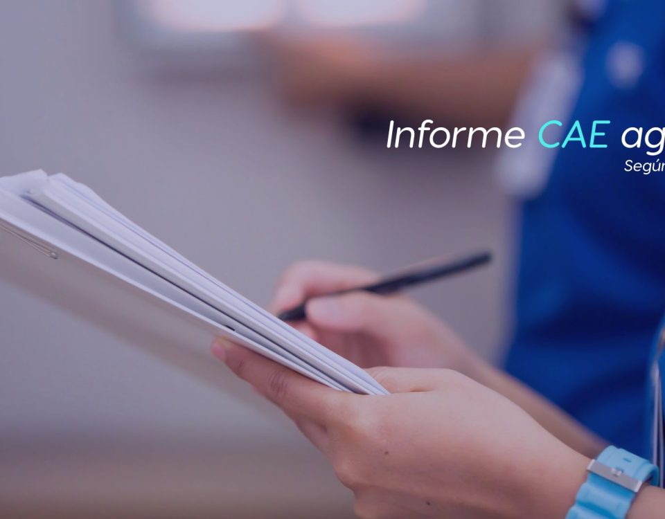 Informe CAE agosto 2025 del MITECO con datos de 4.845 solicitudes, 4.378 GWh de ahorro energético, sectores implicados y distribución territorial en España.