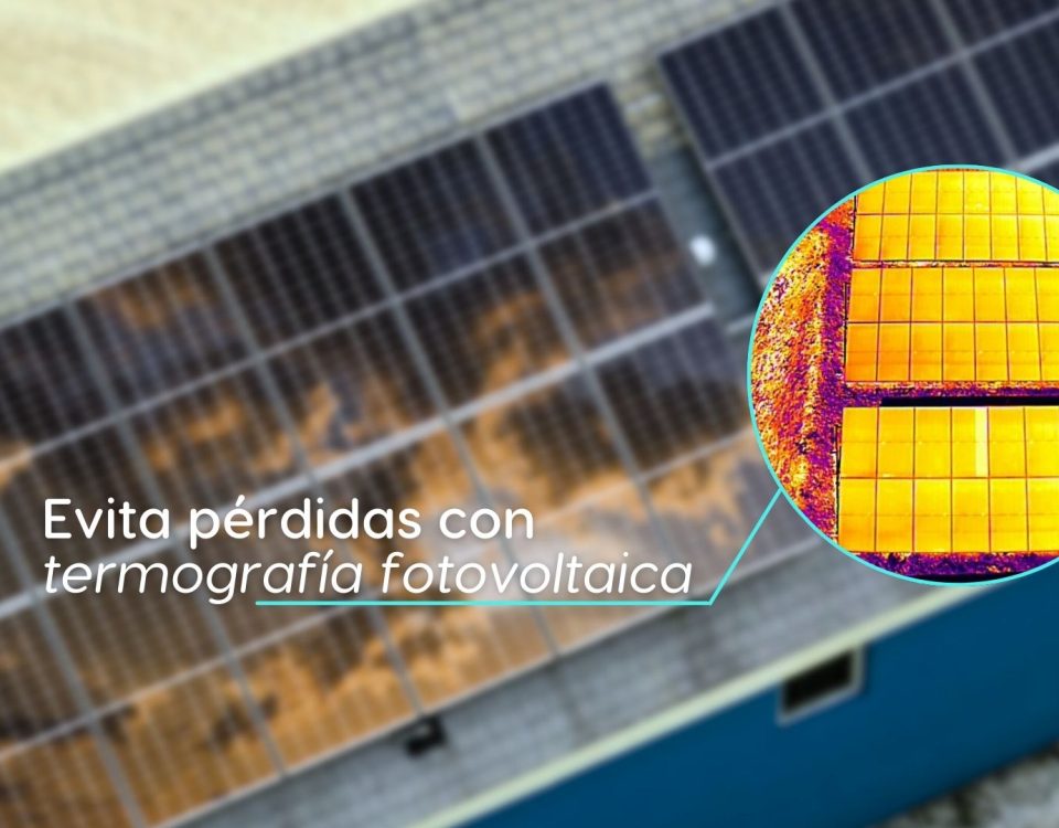 Inspección termográfica de paneles solares mediante dron en una instalación fotovoltaica industrial