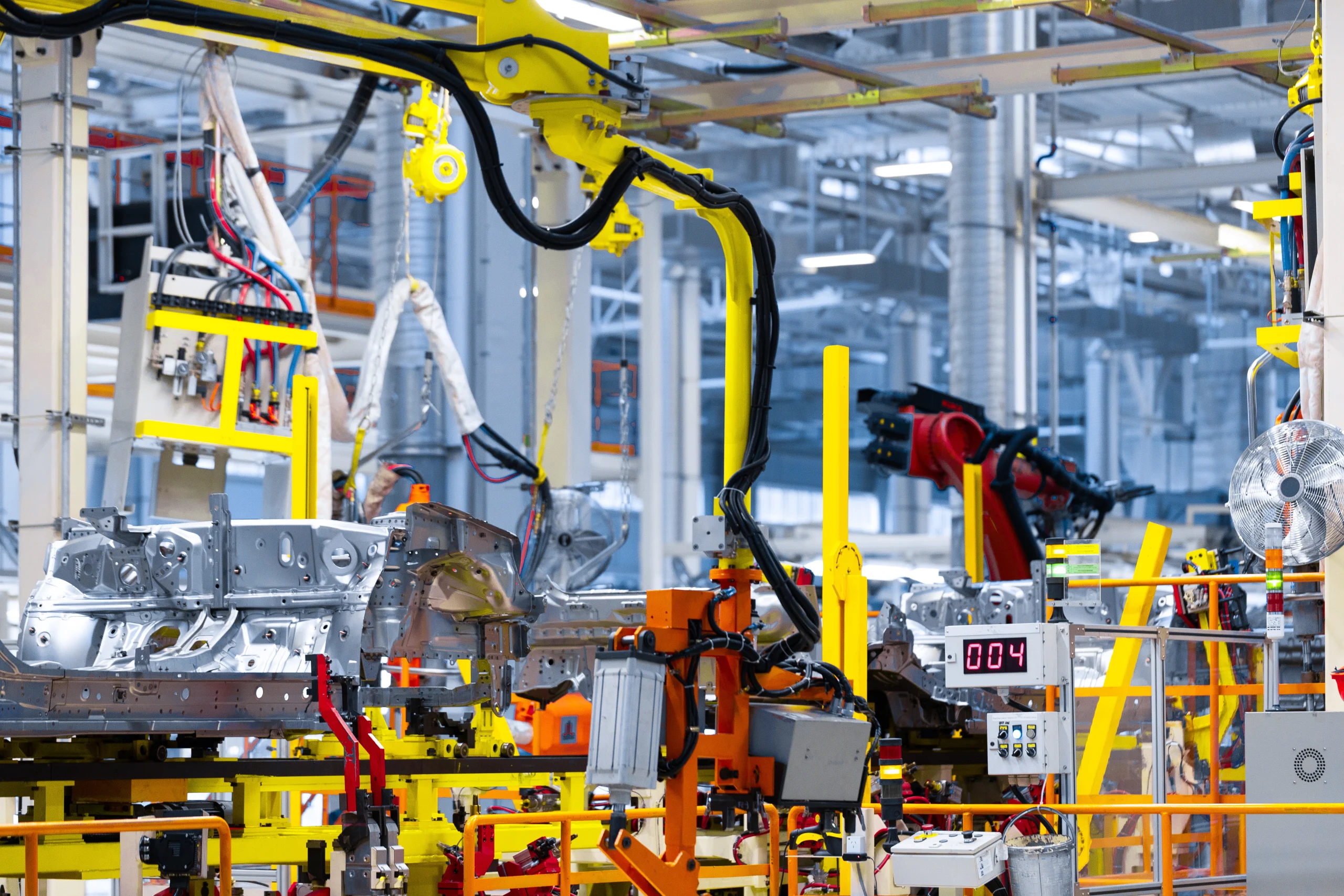Línea automatizada de automoción, ejemplo de consumo industrial con potencial de flexibilidad para el SRAD